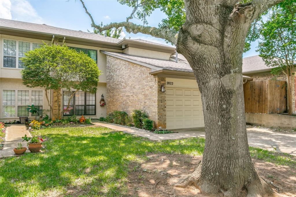 2022 Brookside Drive, Grapevine, TX 76051 — photo 1