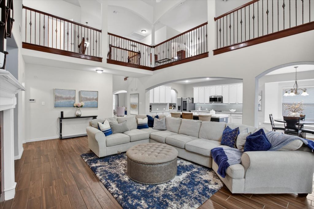 6601 Vintage Drive, Arlington, TX 76001 — photo 1