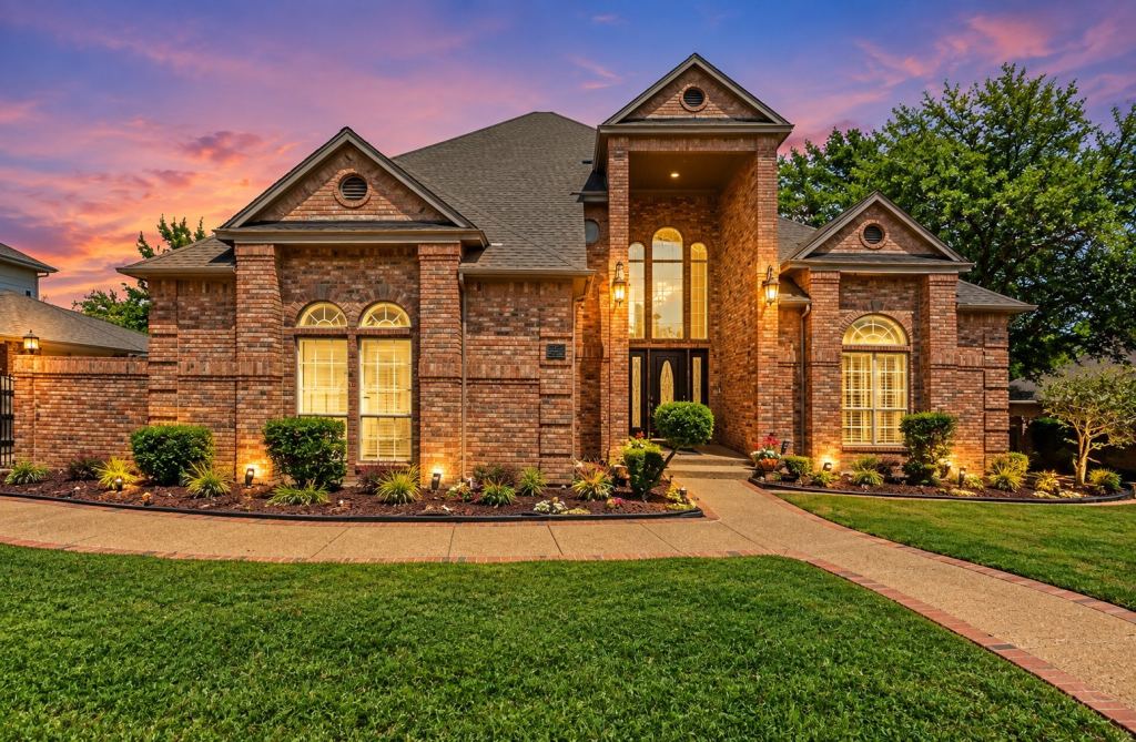 5205 Vicksburg Drive, Arlington, TX 76017 — photo 1