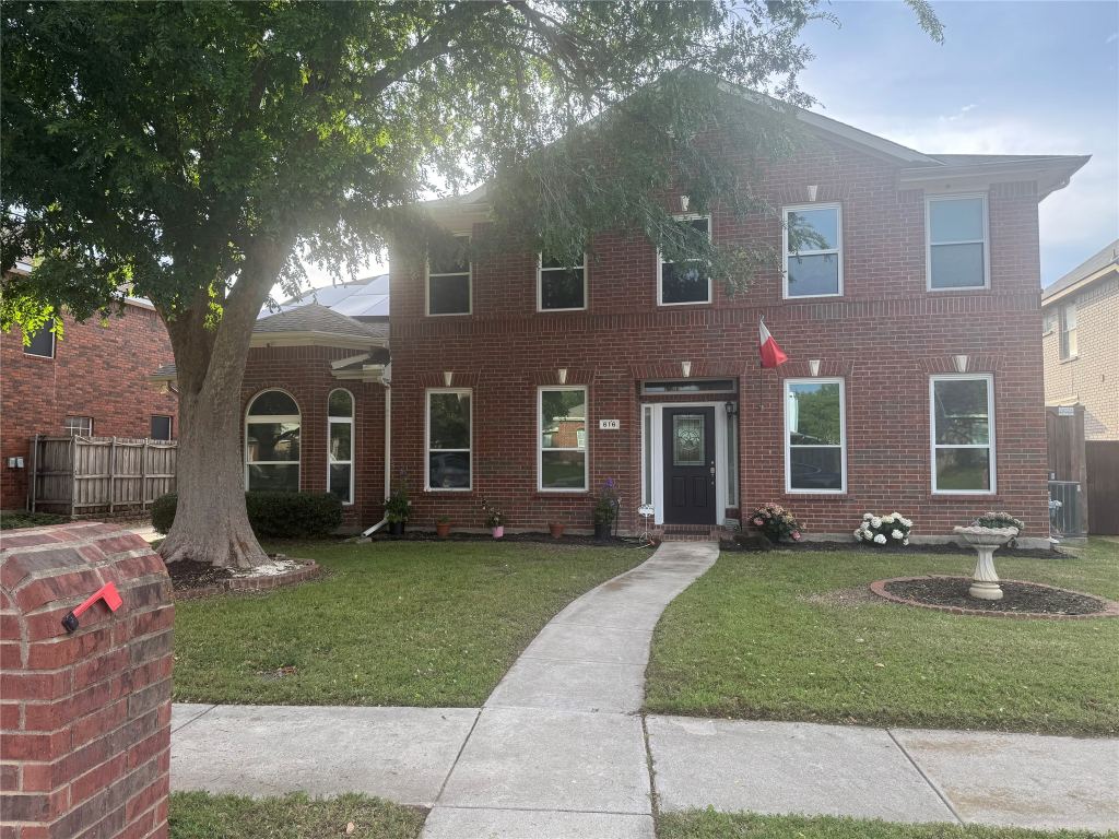 616 Huntington Lane