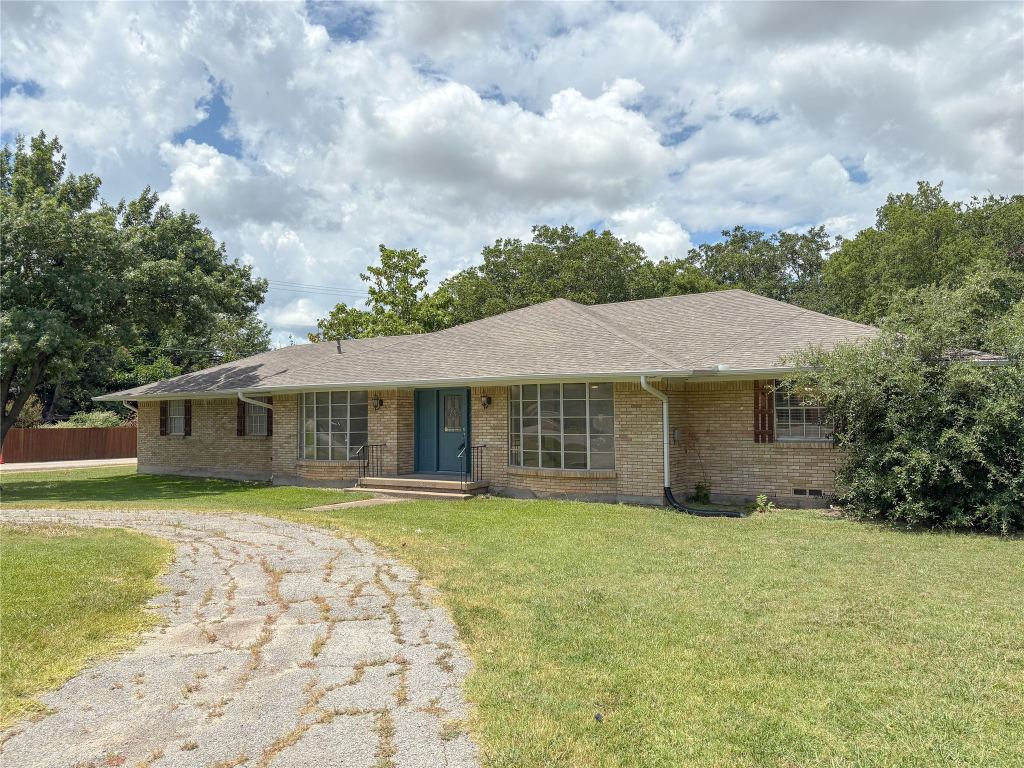 511 W Walnut Street, Celina, TX 75009 — photo 1
