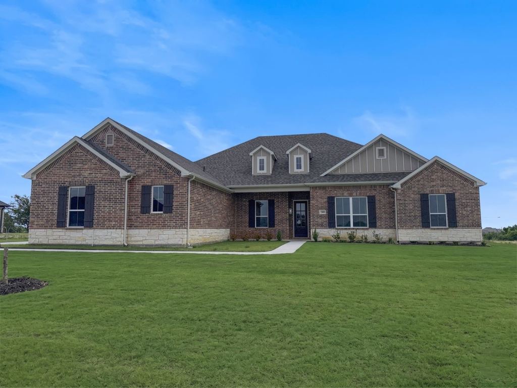 208 Slimp Bluff, Azle, TX 76020 — photo 1