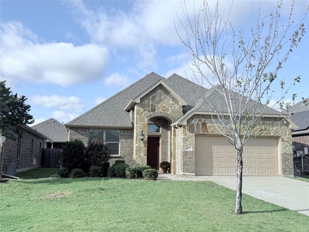 612 Redwood Drive