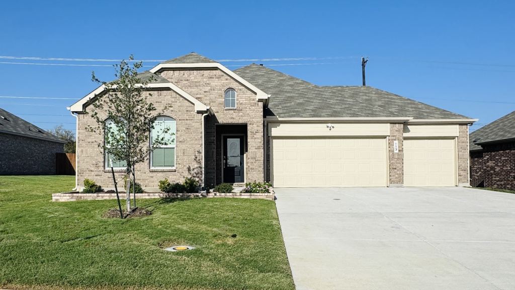 113 Loving Trail, Justin, TX 76247 — photo 1