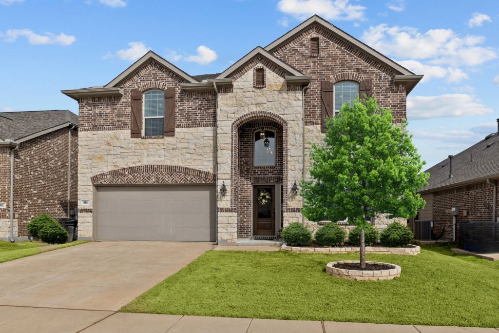 910 Blackhawk Drive, Princeton, TX 75407 — photo 1