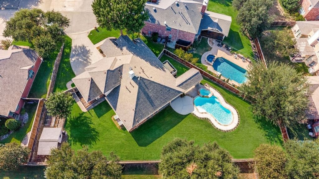 2405 Warwick Circle, McKinney, TX 75072 — photo 1