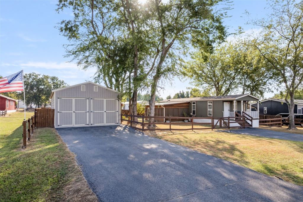 340 Apache, Quitman, TX 75783 — photo 1