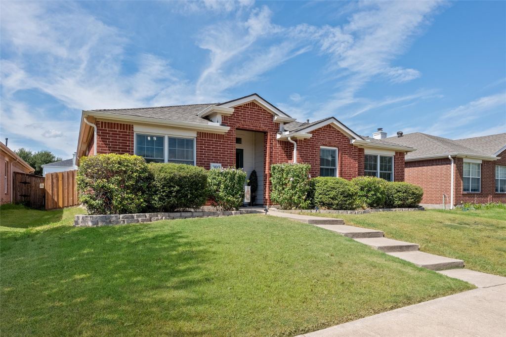305 Cobblestone Drive