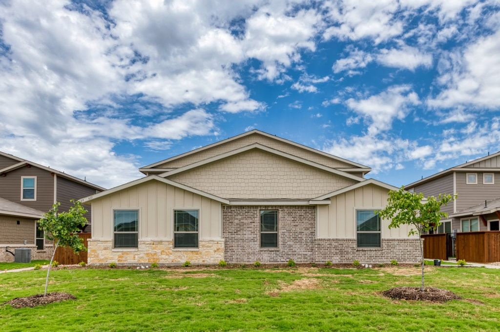 615 Harvest Moon Drive, Venus, TX 76084 — photo 1