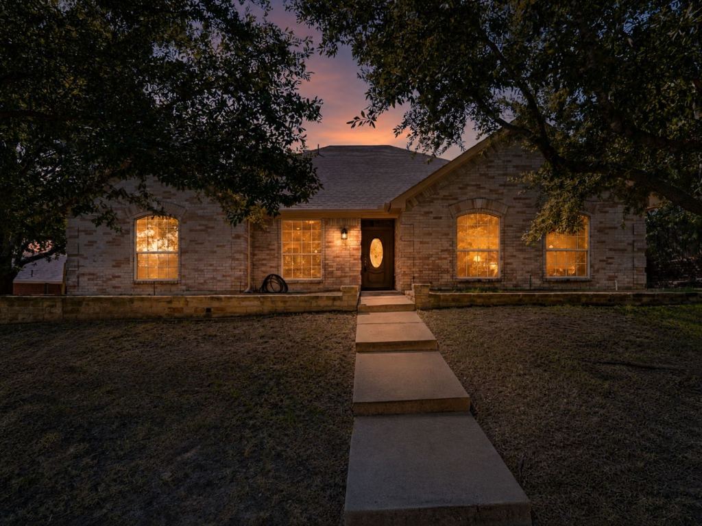 2018 Timber Cove Court, Weatherford, TX 76087 — photo 1