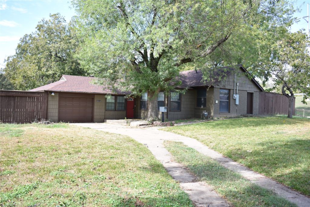 3923 Lawnview Avenue, Dallas, TX 75227 — photo 1