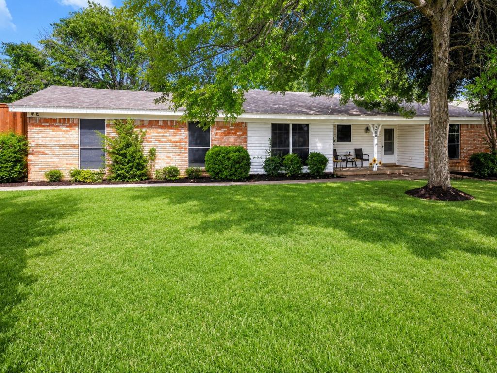 200 Hart Road, Little Elm, TX 75068 — photo 1