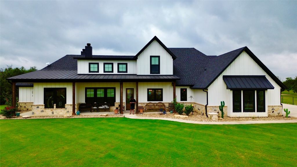 1096 Timber Hills Drive, Weatherford, TX 76087 — photo 1