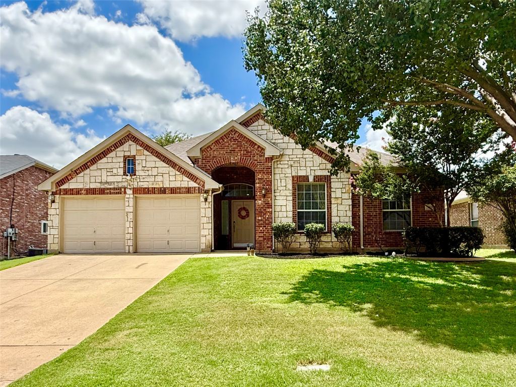 703 Fannin Lane, Mansfield, TX 76063 — photo 1