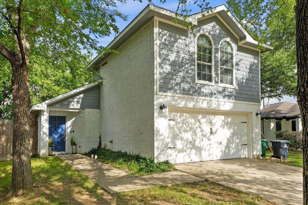 4313 Hayes, Denton, TX 76207 — photo 1