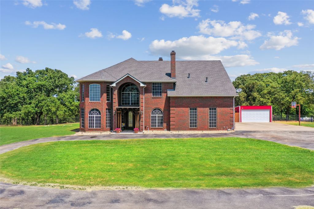2380 W Sherman Drive, Aubrey, TX 76227 — photo 1