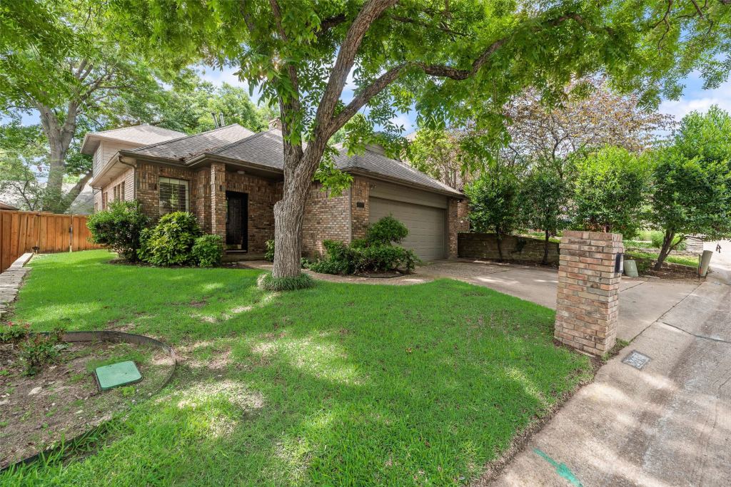 2314 Club Oaks Court, McKinney, TX 75072 — photo 1