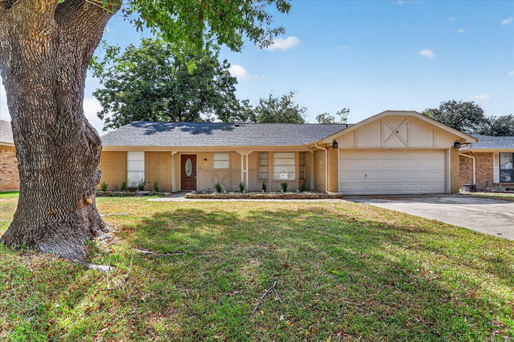 1016 Westminster Lane, Mansfield, TX 76063 — photo 1