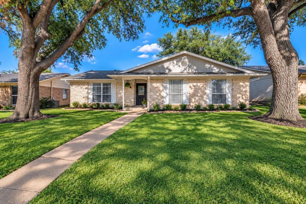 2920 Sidney Drive, Mesquite, TX 75150 — photo 1