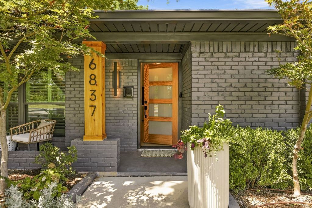 6837 Arboreal Drive