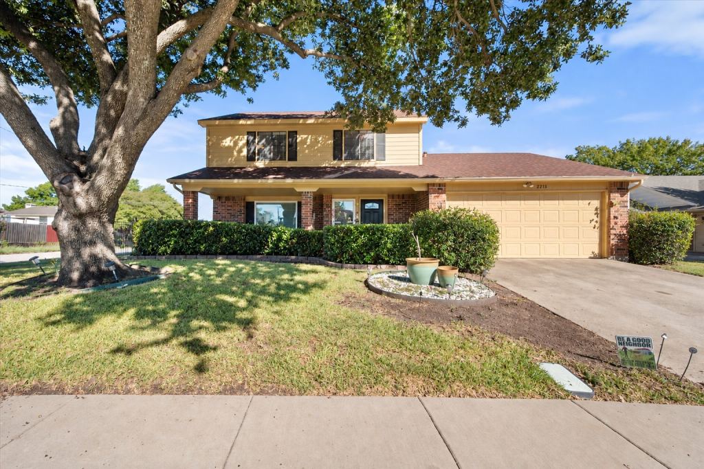 2215 Villanova Street, Arlington, TX 76018 — photo 1