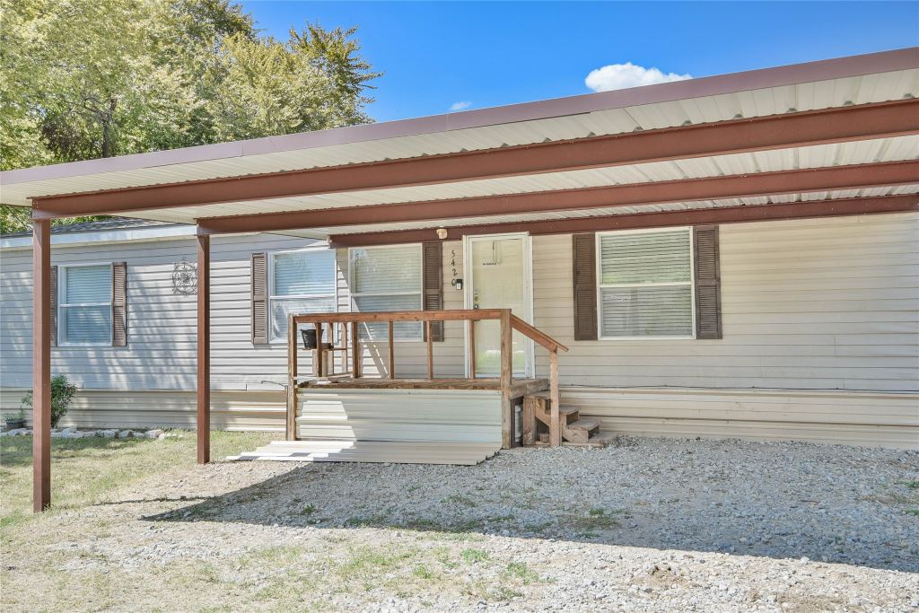 5420 Water View Drive, Granbury, TX 76048 — photo 1
