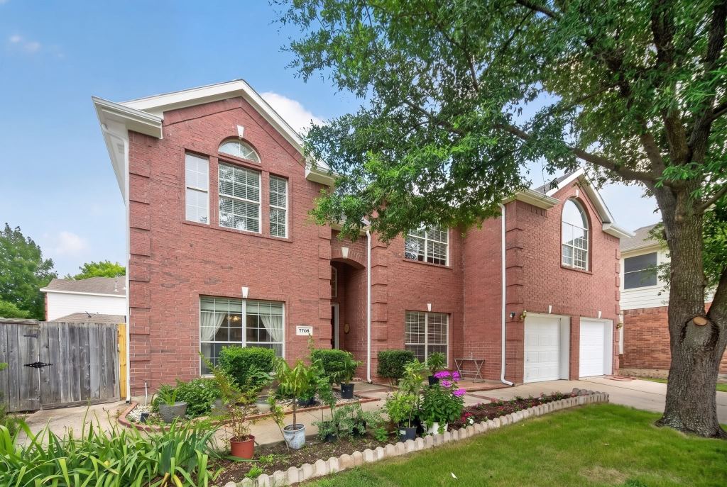 7708 Buccaneer Circle, Arlington, TX 76016 — photo 1