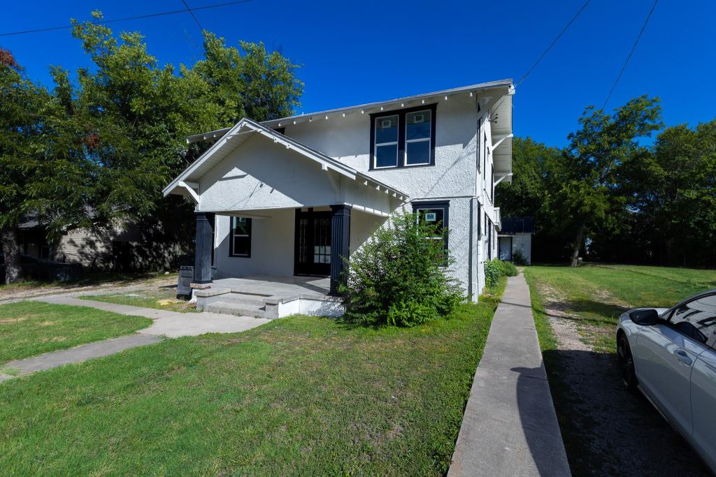 1702 Ethel Avenue, Waco, TX 76707 — photo 1