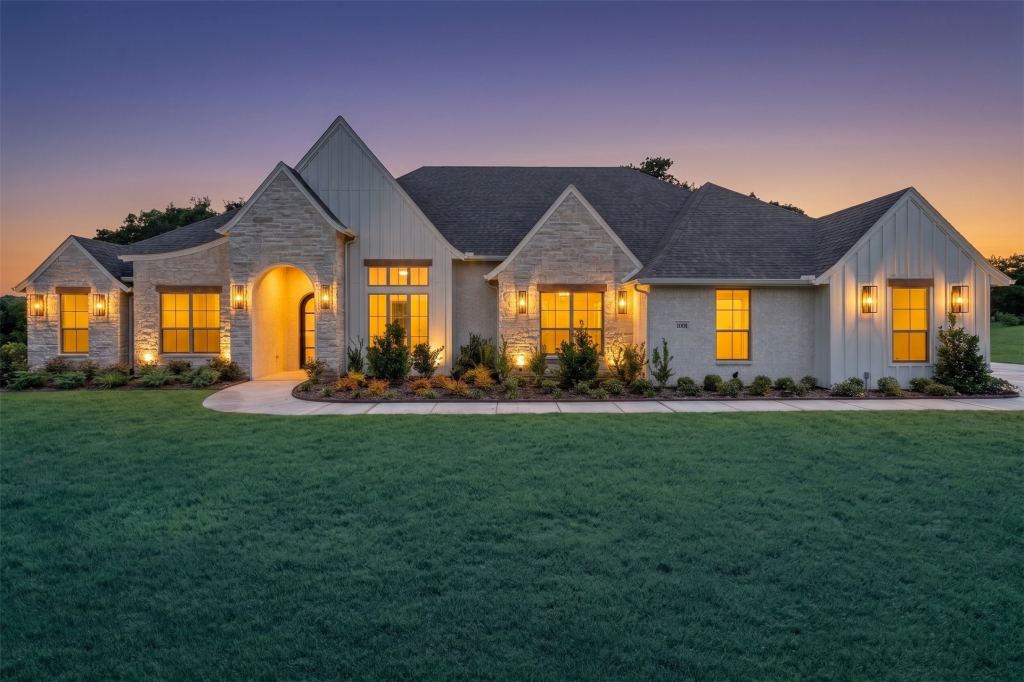 1008 Lorene Park, Weatherford, TX 76087 — photo 1