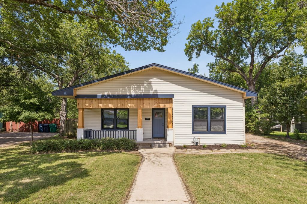 1515 Bolivar Street, Denton, TX 76201 — photo 1