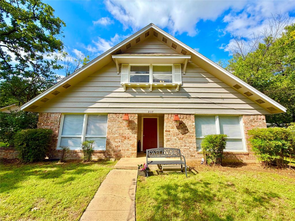 2117 Foxcroft Circle, Denton, TX 76209 — photo 1