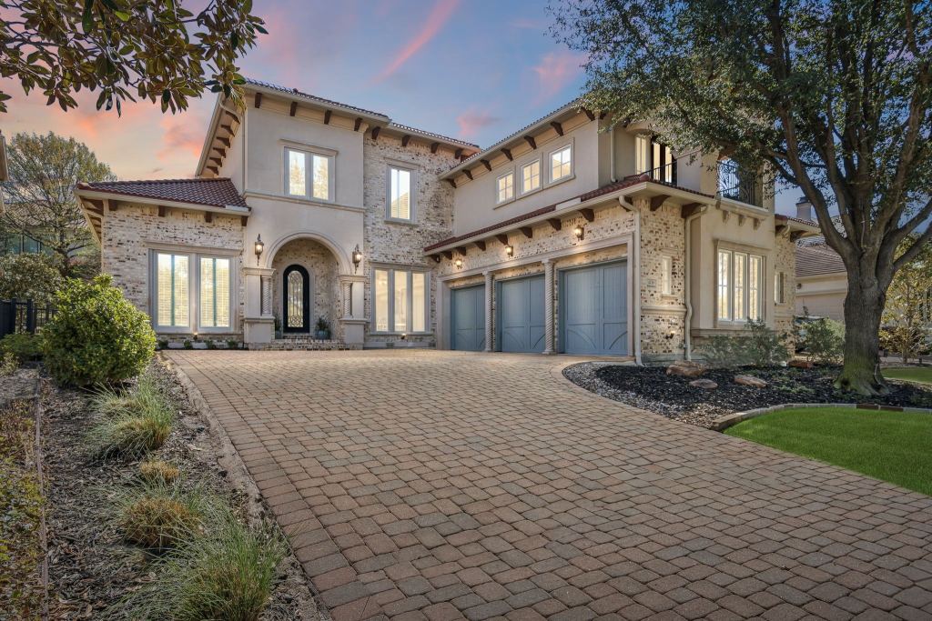 4739 Byron Circle, Irving, TX 75038 — photo 1