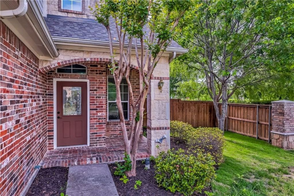 2300 Reston Drive, McKinney, TX 75072 — photo 1