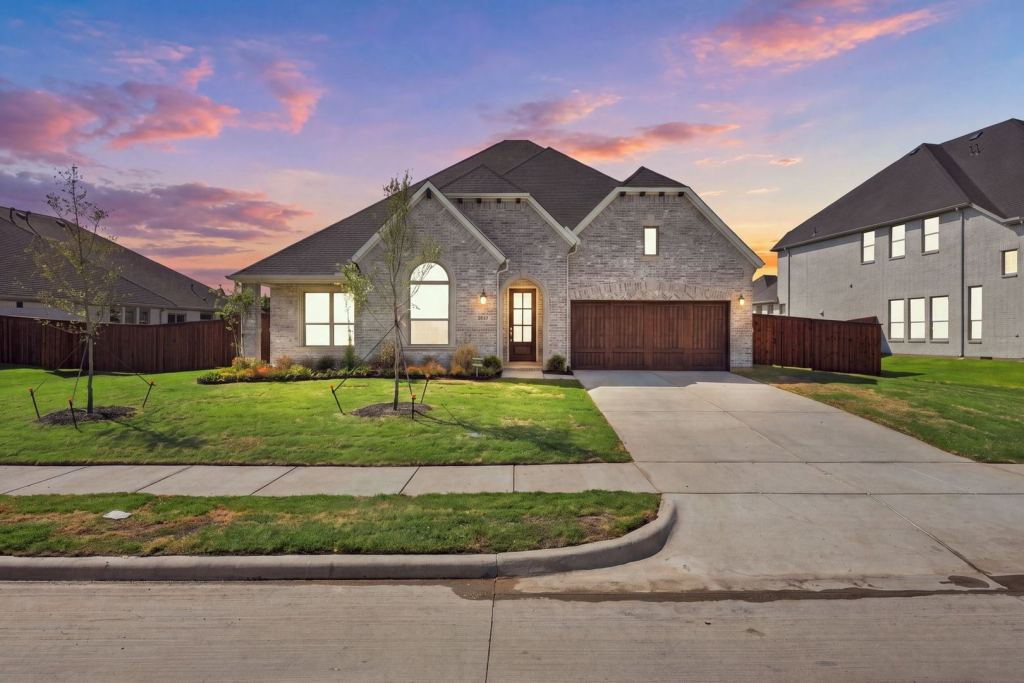 232 Pine Leaf Trail, Waxahachie, TX 75165 — photo 1