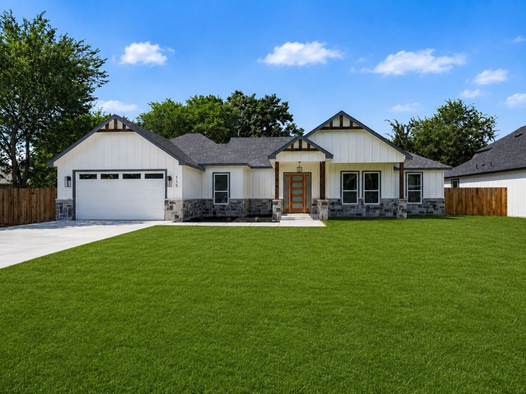 115 Dennis Drive, Azle, TX 76020 — photo 1