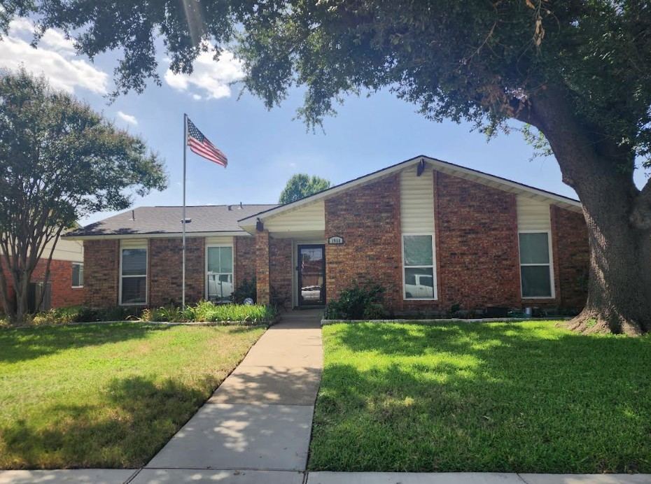 1918 Lewis Trail, Grand Prairie, TX 75052 — photo 1