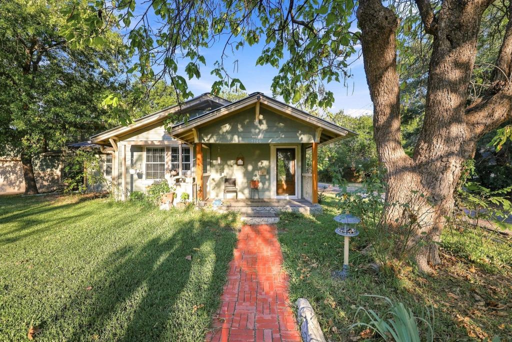 1706 Morse Street, Commerce, TX 75428 — photo 1