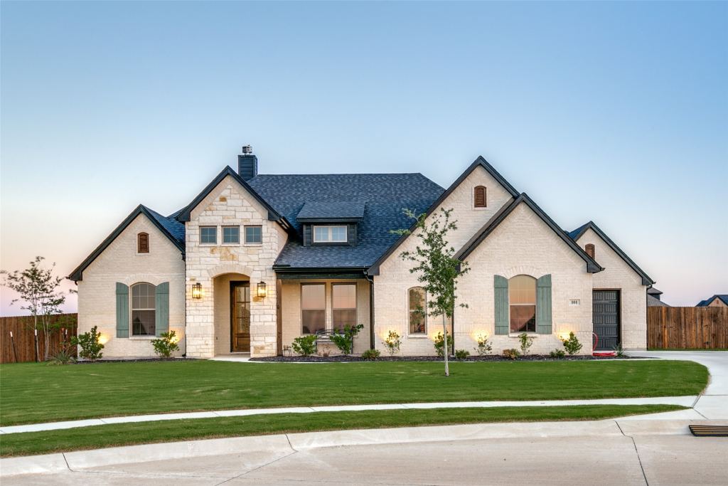 101 Grey Wolf Court, Godley, TX 76044 — photo 1