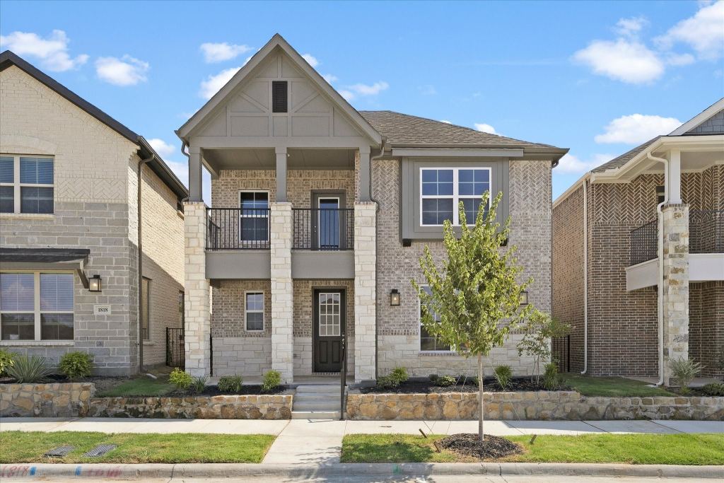 1814 Waterwalk Drive, Rowlett, TX 75088 — photo 1