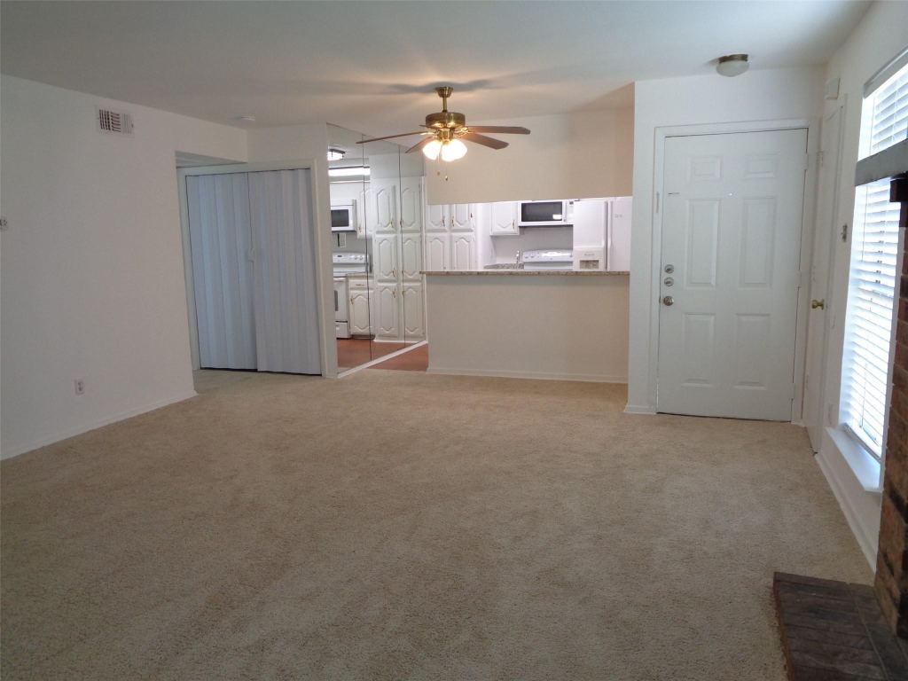 909 Turtle Cove 141, Irving, TX 75060 — photo 1