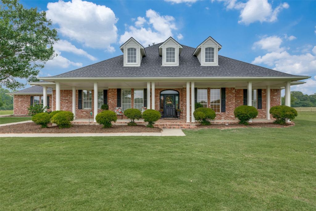 12198 Bell Road, Pilot Point, TX 76258 — photo 1