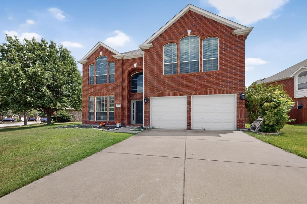 2712 Thorncreek Lane, Fort Worth, TX 76177 — photo 1