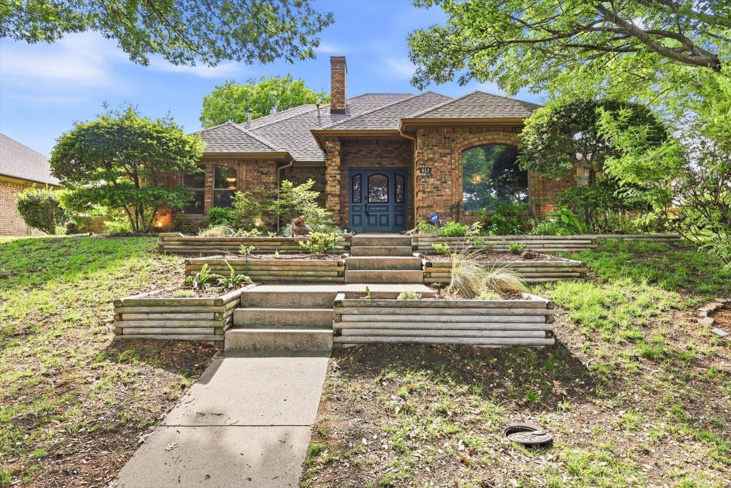 613 Deer Creek Drive, DeSoto, TX 75115 — photo 1