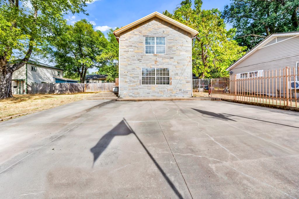 716 Brinker Street, Sulphur Springs, TX 75482 — photo 1