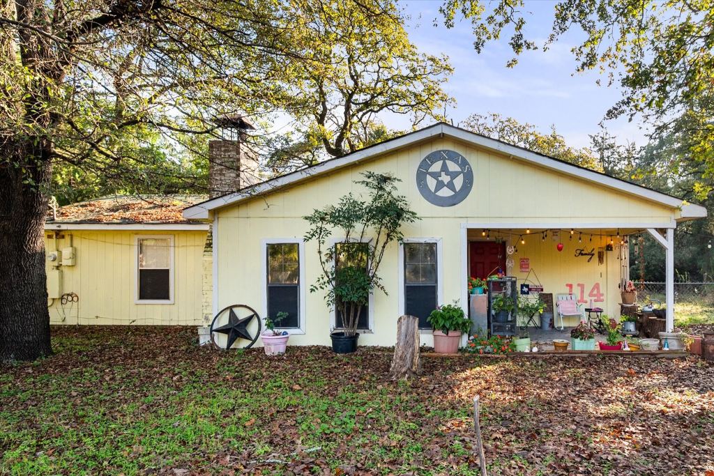 114 Fcr 540, Fairfield, TX 75840 — photo 1