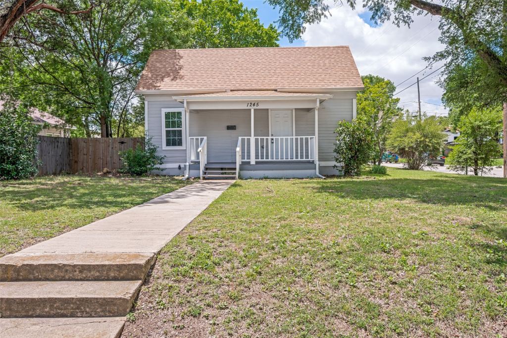 1245 Lowe Street, Fort Worth, TX 76110 — photo 1