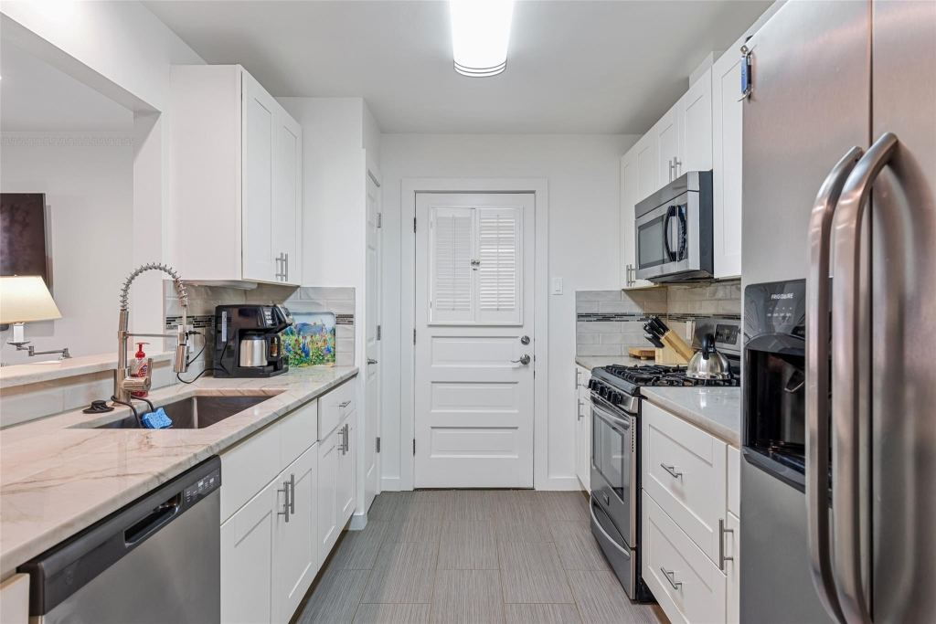 3545 Northwest Parkway, University Park, TX 75225 — photo 1