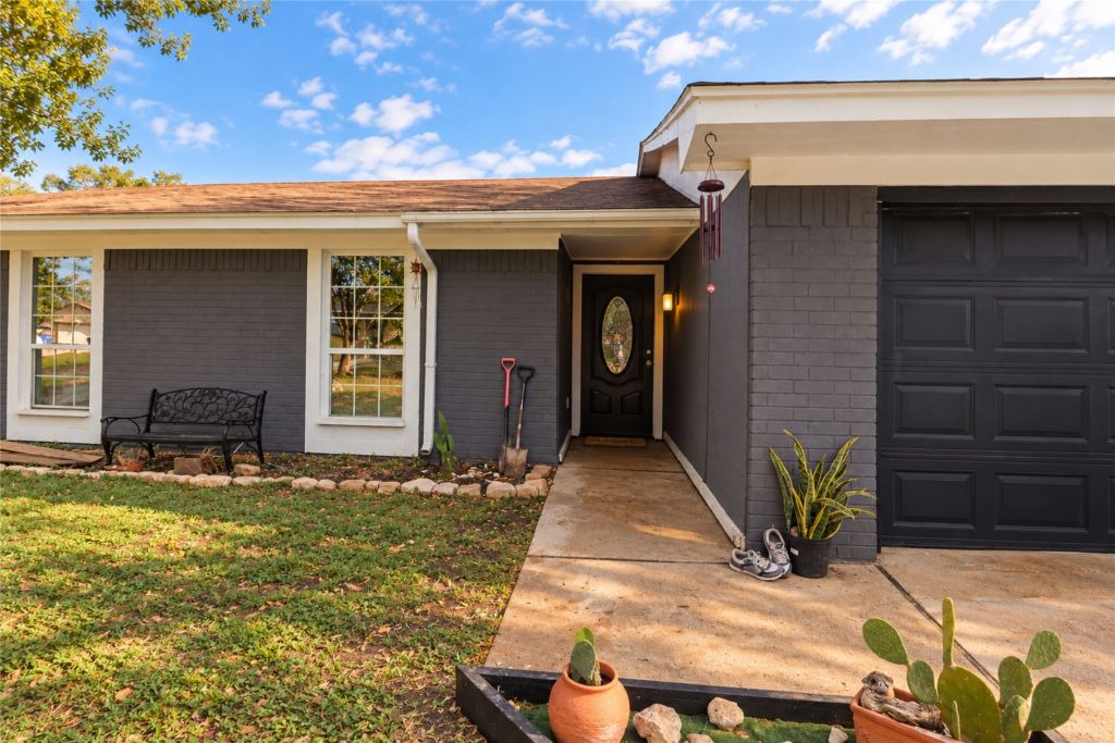 2108 Skylark Drive, Waco, TX 76712 — photo 1