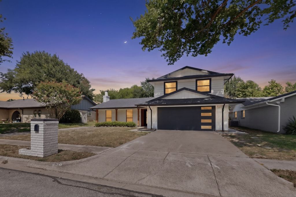 928 Columbus Court, Bedford, TX 76022 — photo 1