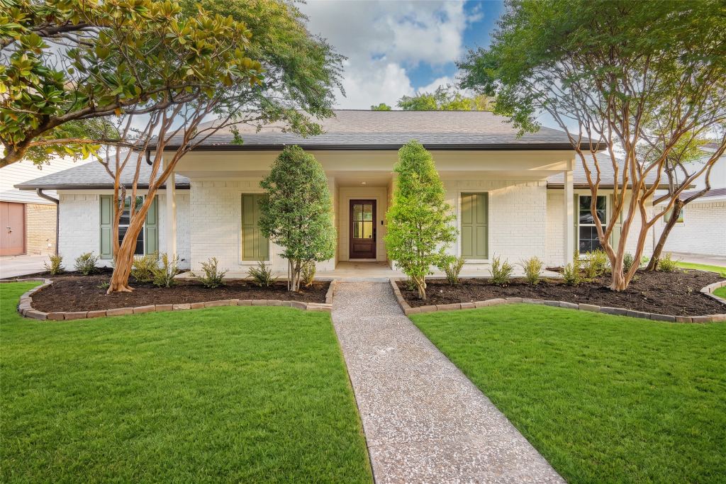 408 Forest Grove Drive